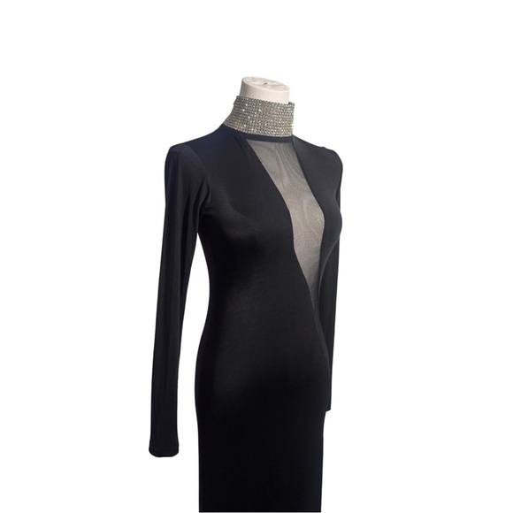 Stunning Black Sheer Panel Evening Gown – Preowned - Picture 4 of 5